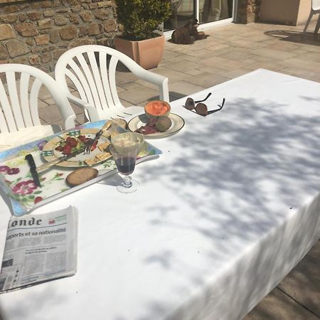 Camelia Rouge Bed & Breakfast Granville Dış mekan fotoğraf